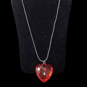 N1050 Chunky Red Faceted Heart Pendant Silver Bubble Chain Necklace